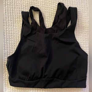 Lululemon High Neck Y-Back Train Bra *Medium Support, C/D Cups